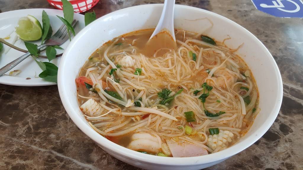 Wok & Pho | restaurant | 1001 Pacific Coast Hwy, Long Beach, CA 90806, USA | 5622471177 OR +1 562-247-1177