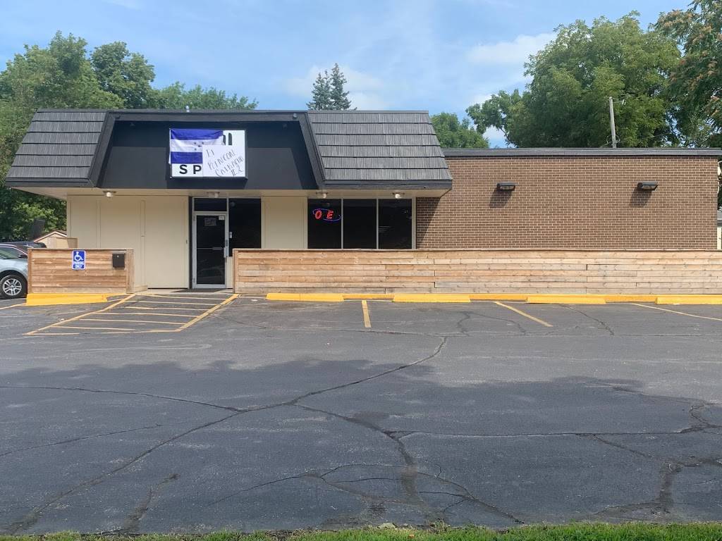 El Rincón Catracho 2 | restaurant | 910 Hull Ave, Des Moines, IA 50316, USA | 5156305518 OR +1 515-630-5518