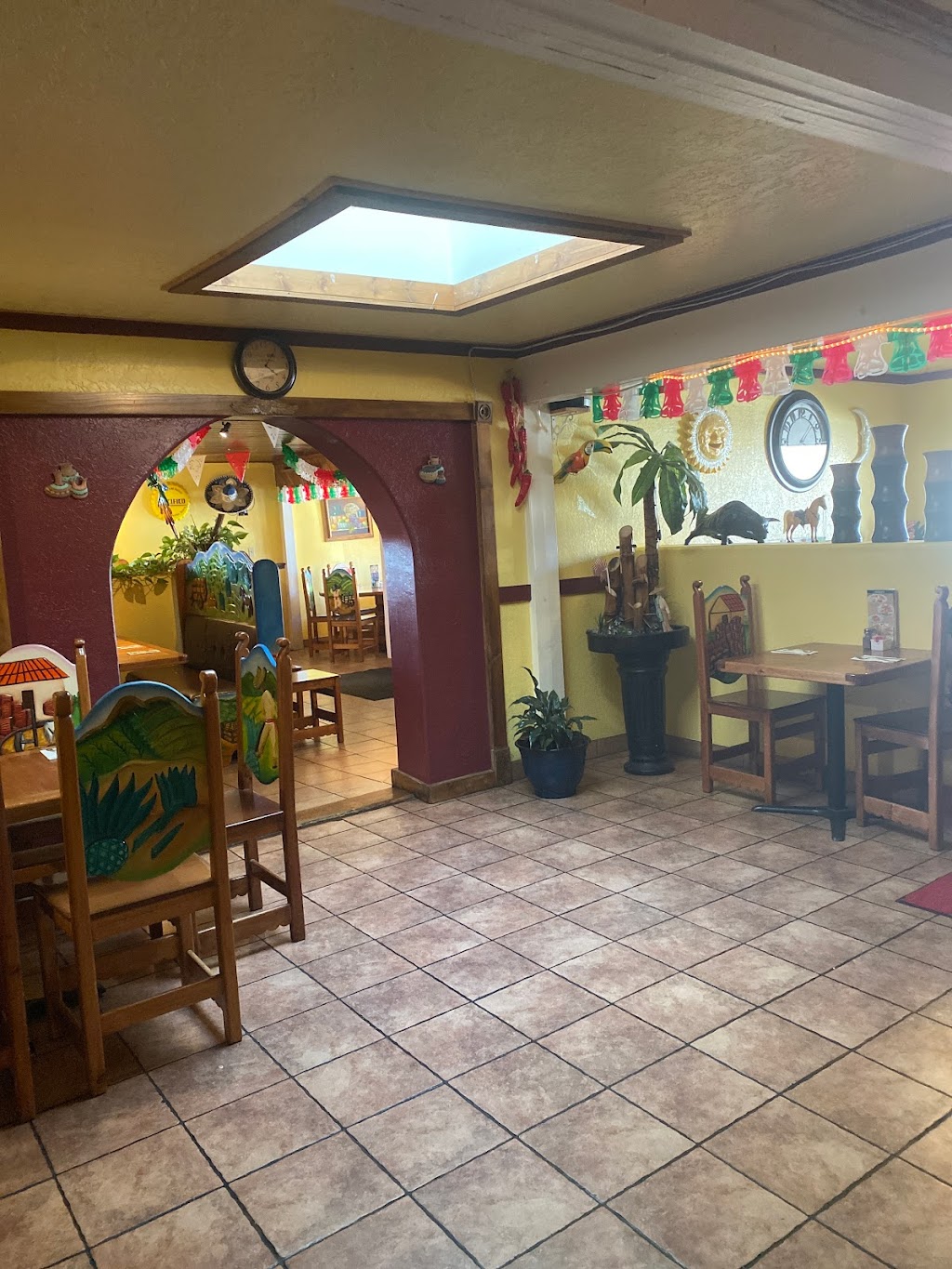 Tequilas Family Mexican Restaurant | restaurant | 14 E Mill St, Bayfield, CO 81122, USA | 9708847400 OR +1 970-884-7400