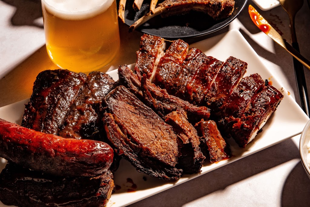 Dockside Delivery | restaurant | 67 E Cermak Rd, Chicago, IL 60616, USA | 3128344243 OR +1 312-834-4243