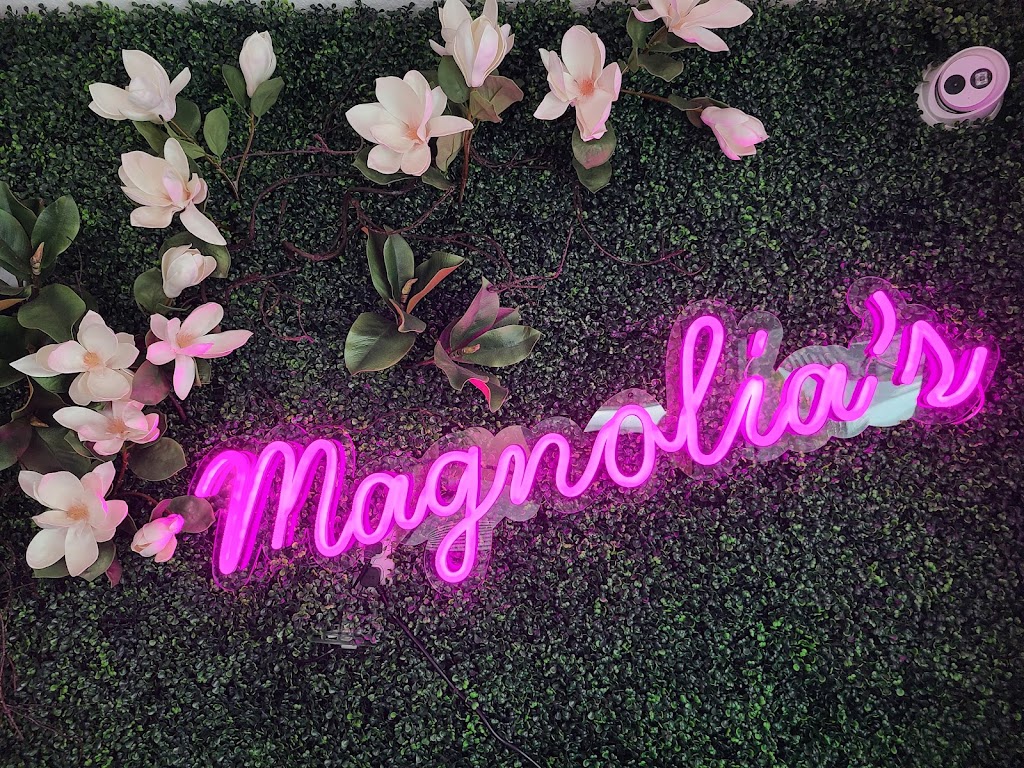 Magnolias on the Bay | restaurant | 2395 N Beach Rd, Englewood, FL 34223, USA | 9414608219 OR +1 941-460-8219
