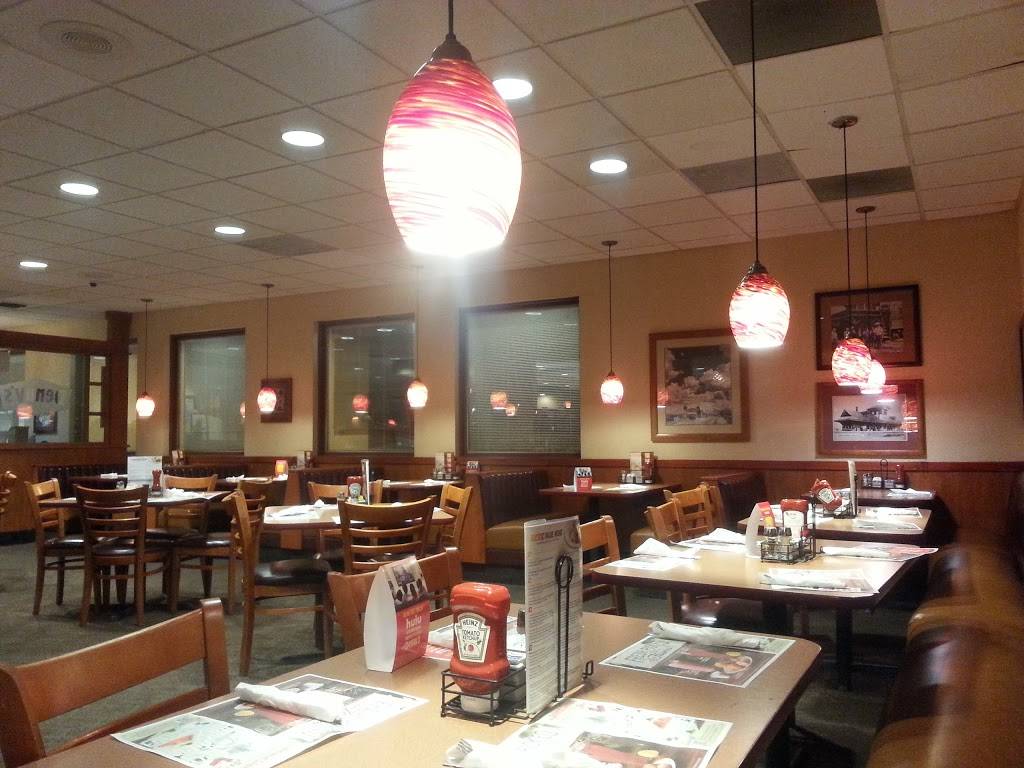 Dennys | restaurant | 55 Jr Rd, Selma, NC 27576, USA | 9199653275 OR +1 919-965-3275