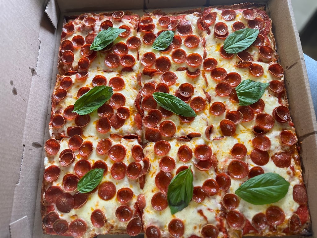 An Extra Slice Of New York | restaurant | 40 Race St, Manor, PA 15665, USA | 7248610818 OR +1 724-861-0818