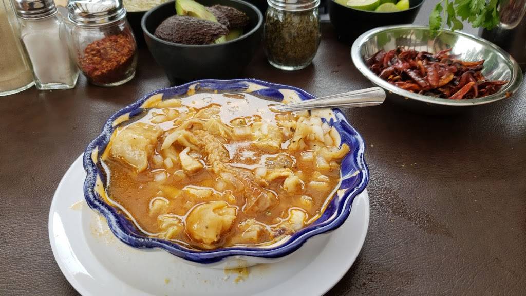 Menudería Guadalajara PLAYAS | restaurant | Calle Pedregal 1101, Playas, Jardines Playas de Tijuana, 22500 Tijuana, B.C., Mexico | 016643827052 OR +52 664 382 7052