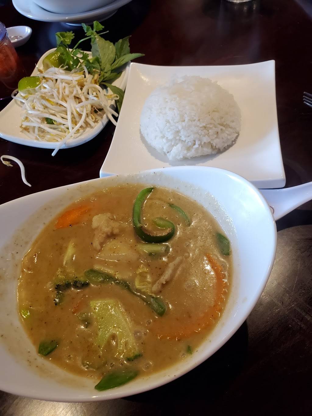 Rollin Bowl | restaurant | 1285, I-35, San Marcos, TX 78666, USA | 5126677555 OR +1 512-667-7555