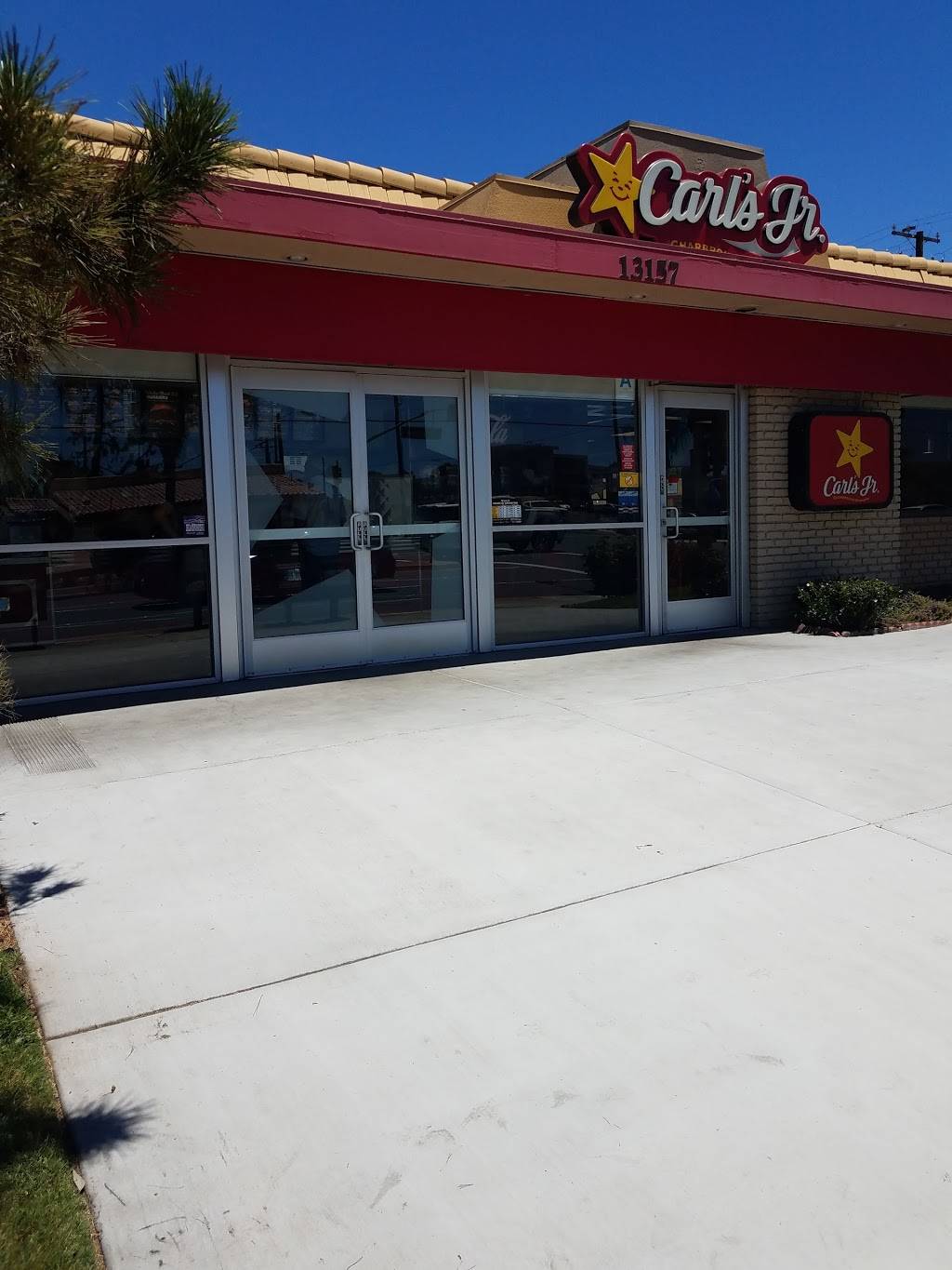 Carls Jr. | restaurant | 13157 Telegraph Rd, Santa Fe Springs, CA 90670, USA | 5629410548 OR +1 562-941-0548