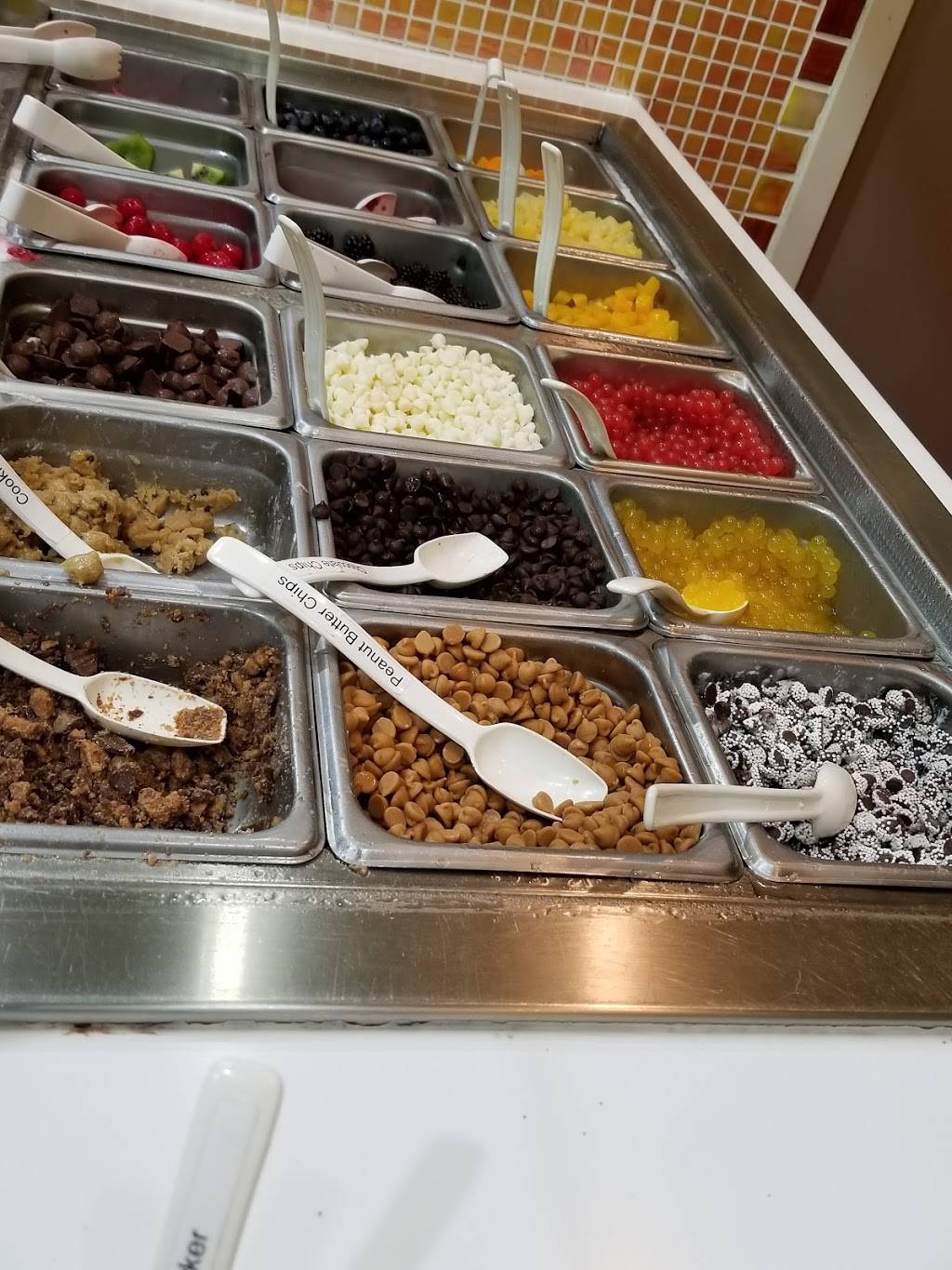 Orange Leaf Frozen Yogurt | restaurant | 750 N State St, Westerville, OH 43082, USA | 6148985323 OR +1 614-898-5323