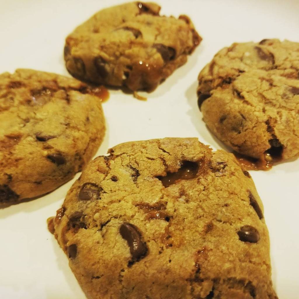 Breaking Bread | meal takeaway | 100 Drumm St, San Francisco, CA 94111, USA | 4153181800 OR +1 415-318-1800