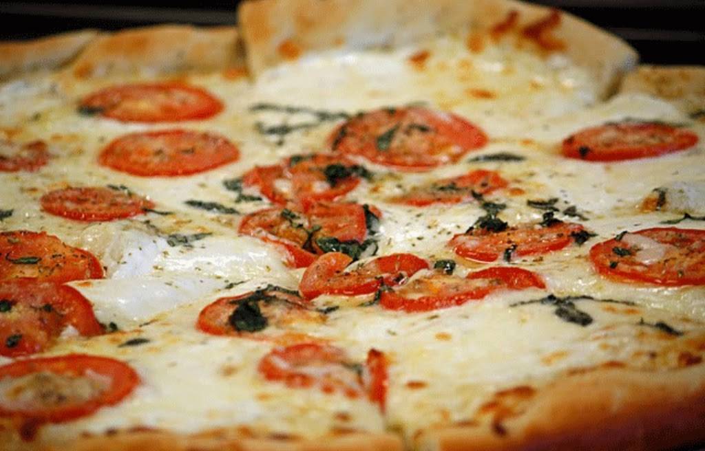 Brodys Pizza | restaurant | 1771 Union Center Maine Hwy, Endicott, NY 13760, USA | 6079530860 OR +1 607-953-0860