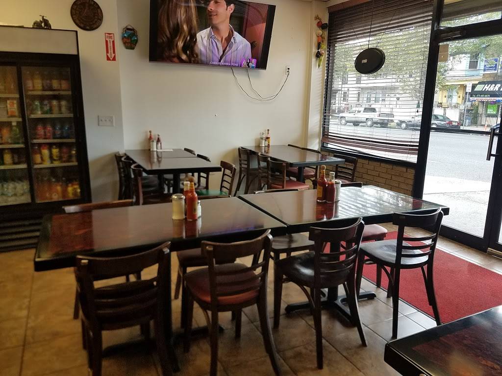 Adriana Restaurant | restaurant | 597 Broadway, Newark, NJ 07104, USA | 9733509700 OR +1 973-350-9700