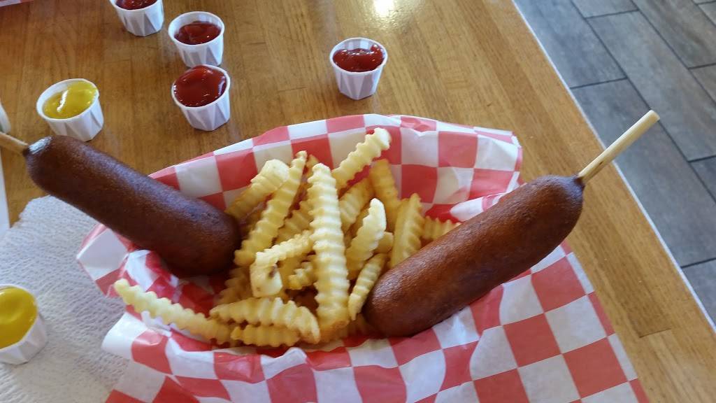 Dentons | restaurant | 6914 Kingston Pike, Knoxville, TN 37919, USA | 8655588676 OR +1 865-558-8676