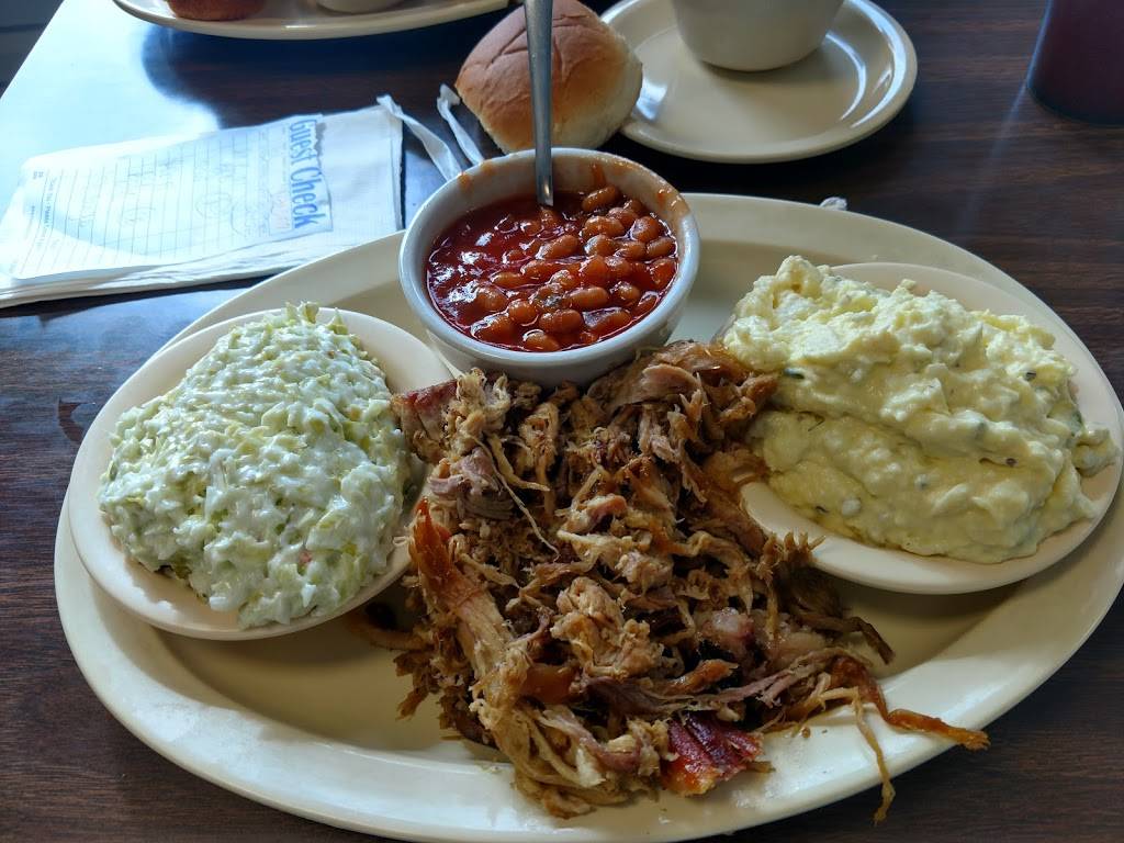 The Wood Shed Bar-B-Q & Restaurant | restaurant | 1821 W 7th St, Hopkinsville, KY 42240, USA | 2708858144 OR +1 270-885-8144