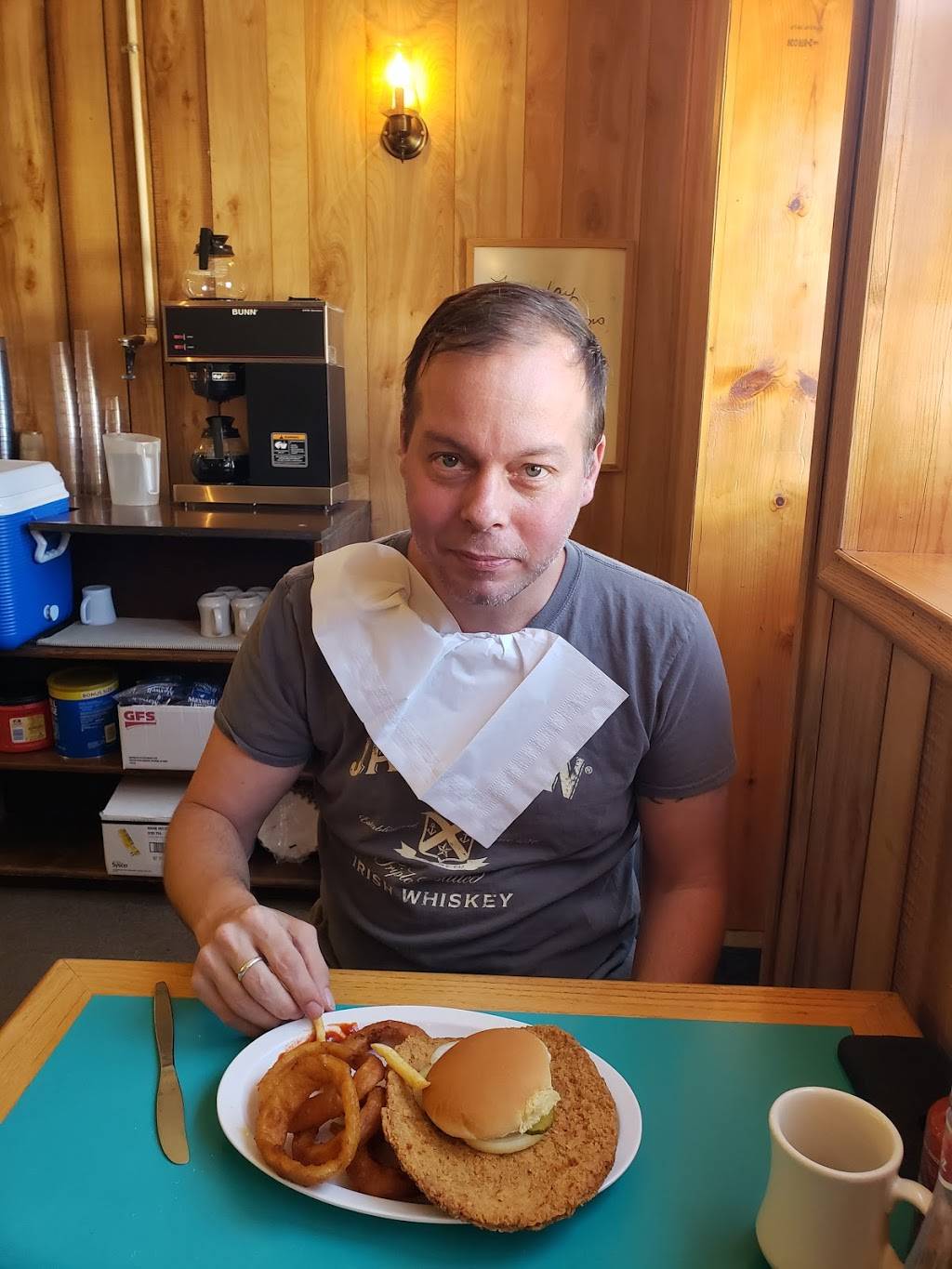 Westfield Cafe | restaurant | 130 N Washington St, Westfield, IL 62474, USA | 2179675477 OR +1 217-967-5477