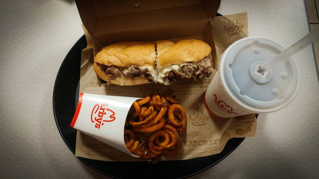 Arbys | restaurant | 1657 S Robert St, West St Paul, MN 55118, USA | 6514511097 OR +1 651-451-1097