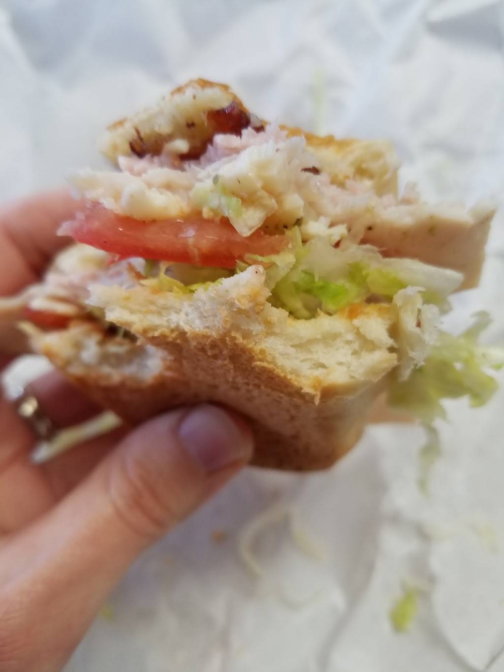 Sub Delicious | restaurant | 15 Locust St, Lockport, NY 14094, USA | 7164346667 OR +1 716-434-6667