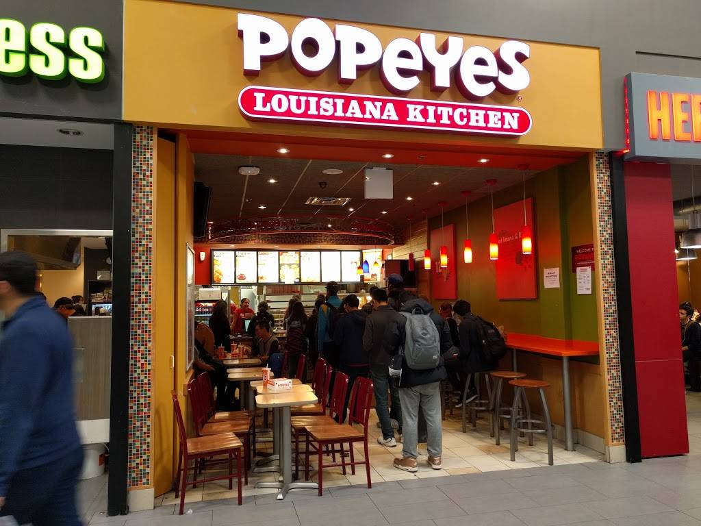 Popeyes Louisiana Kitchen | restaurant | 9 Vanier Ln, North York, ON M3J 2S5, Canada | 4167365883 OR +1 416-736-5883