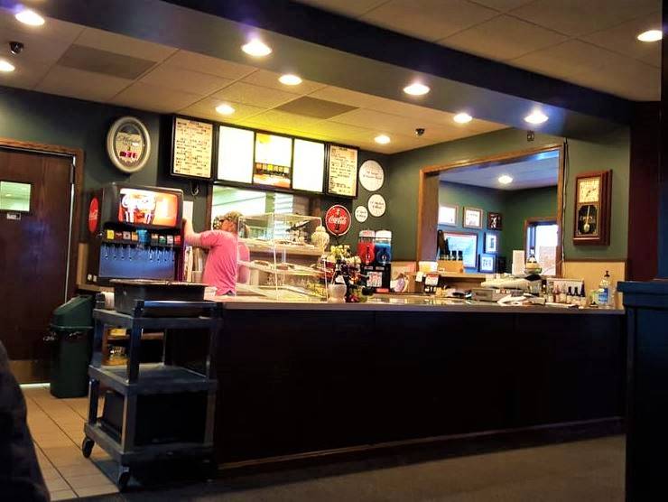 Jims Pizza Box | restaurant | 819 Main St, Huron, OH 44839, USA | 4194334463 OR +1 419-433-4463