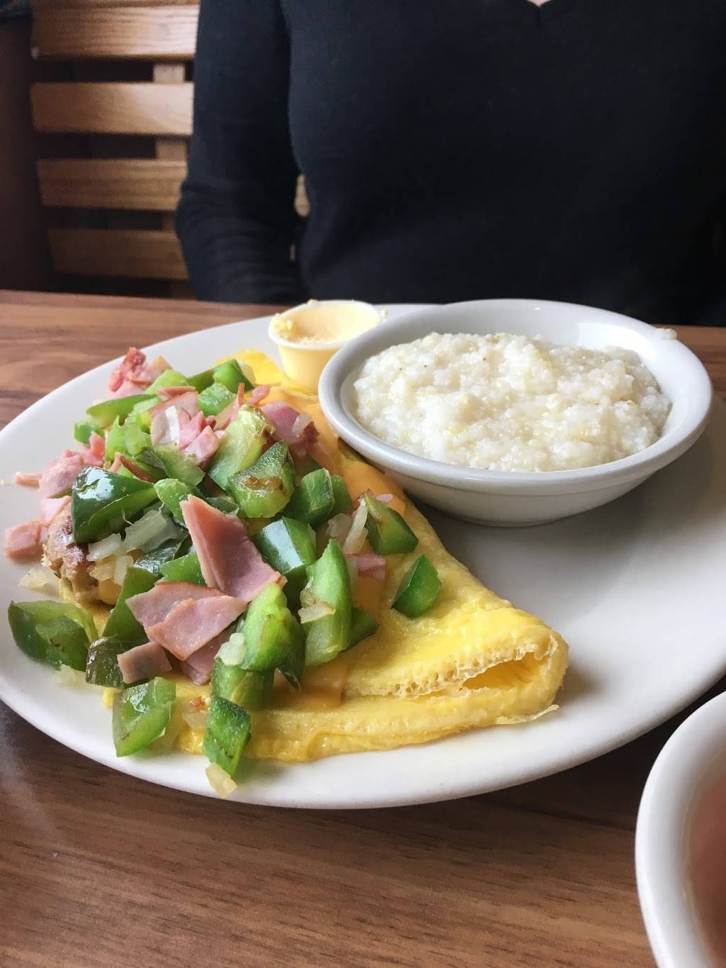 The Dairy Bar Restaurant | restaurant | 1602 Roseneath Rd, Richmond, VA 23230, USA | 8043551937 OR +1 804-355-1937