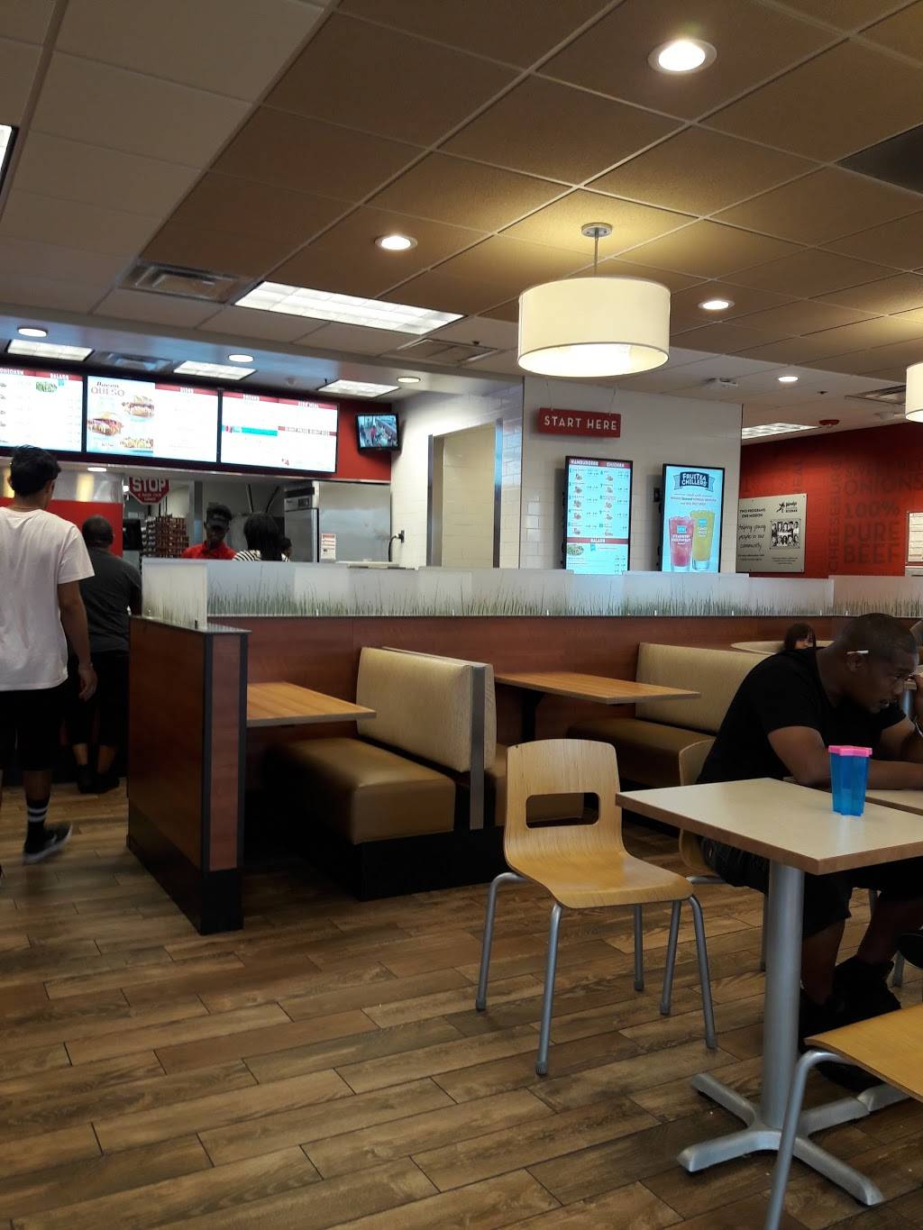 Wendys | restaurant | 330 Middlesex Ave, Medford, MA 02155, USA | 6172033014 OR +1 617-203-3014
