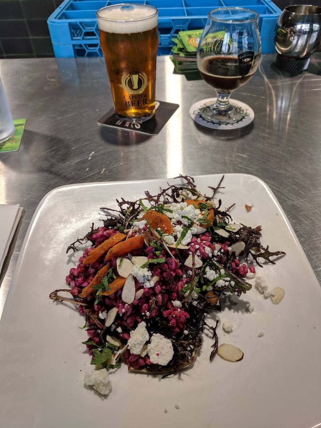 Capital Hop Shop | restaurant | 1431 I St, Sacramento, CA 95814, USA | 9165733875 OR +1 916-573-3875