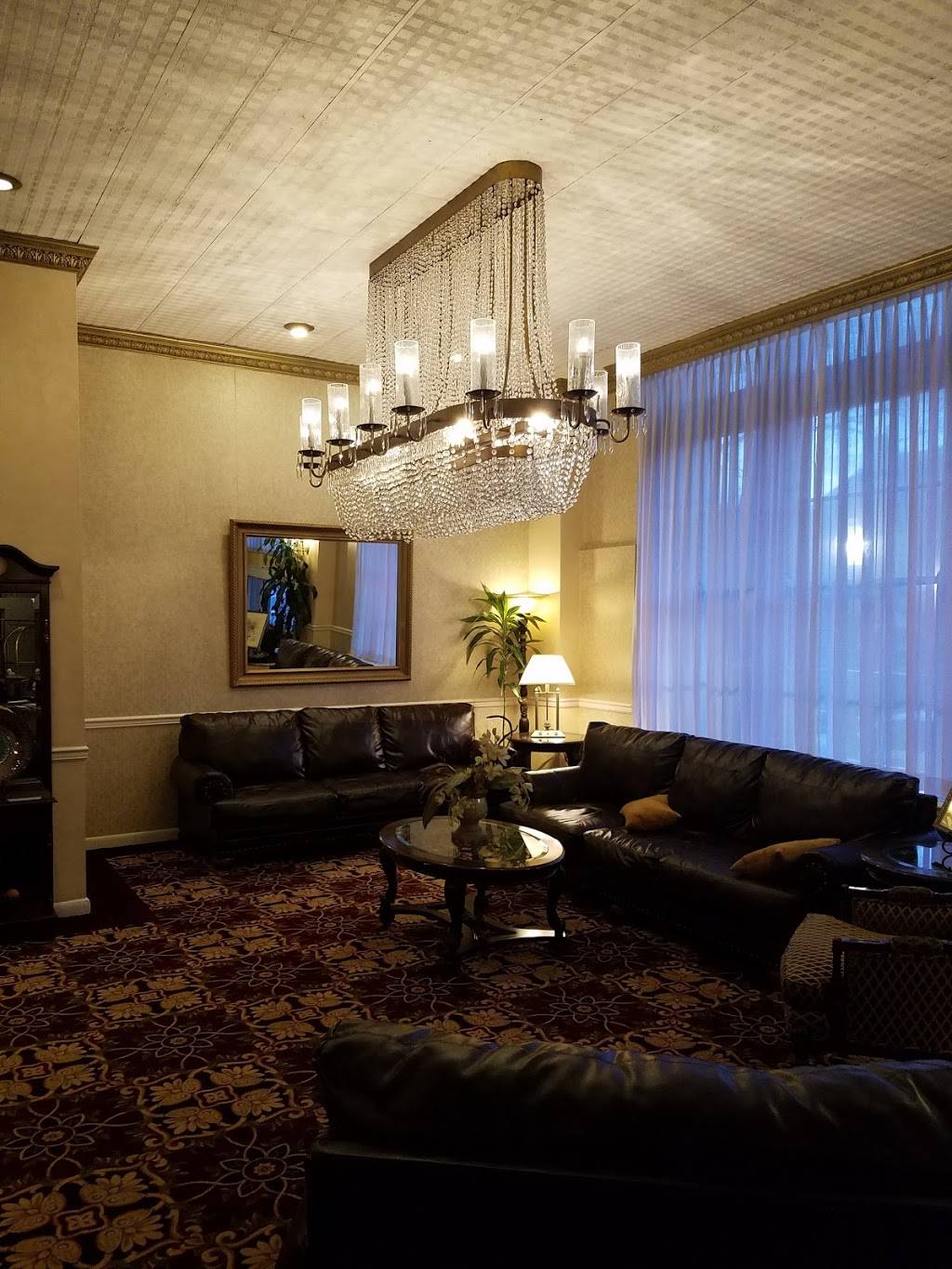 The Taphouse at the Genetti | restaurant | 200 W 4th St, Williamsport, PA 17701, USA | 5703266600 OR +1 570-326-6600