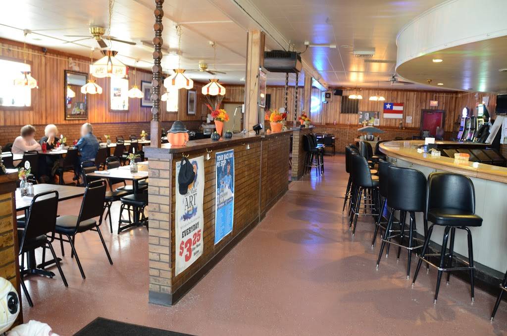 Pzs Place & Steakhouse | restaurant | 2330 Grand Ave, Galesburg, IL 61401, USA | 3093422516 OR +1 309-342-2516