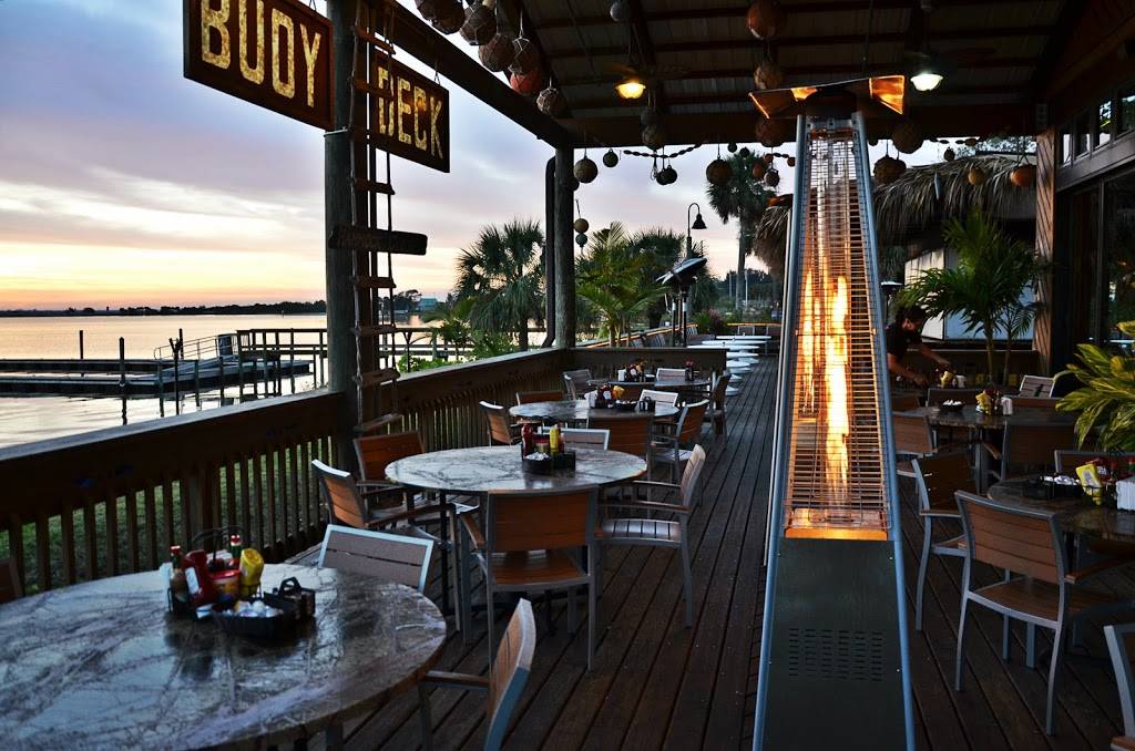 Grills Riverside Seafood Deck & Tiki Bar | restaurant | 6075 N US Hwy 1, Melbourne, FL 32940, USA | 3212428999 OR +1 321-242-8999