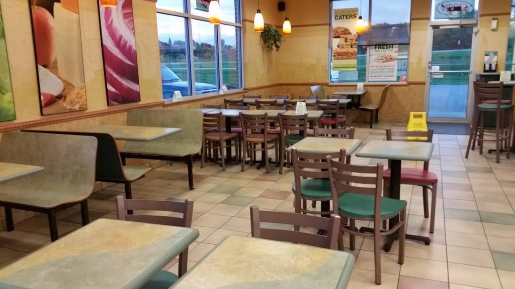Subway Restaurants | restaurant | 80 Amherst Blvd Suite 100 Cedar River, Valley Plaza, Nashua, IA 50658, USA | 6414354432 OR +1 641-435-4432