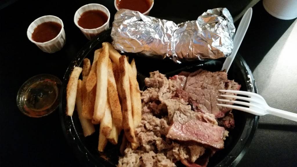 WildFire BBQ & Grill | restaurant | 105 State St, Franklin, KY 42134, USA | 2705865227 OR +1 270-586-5227