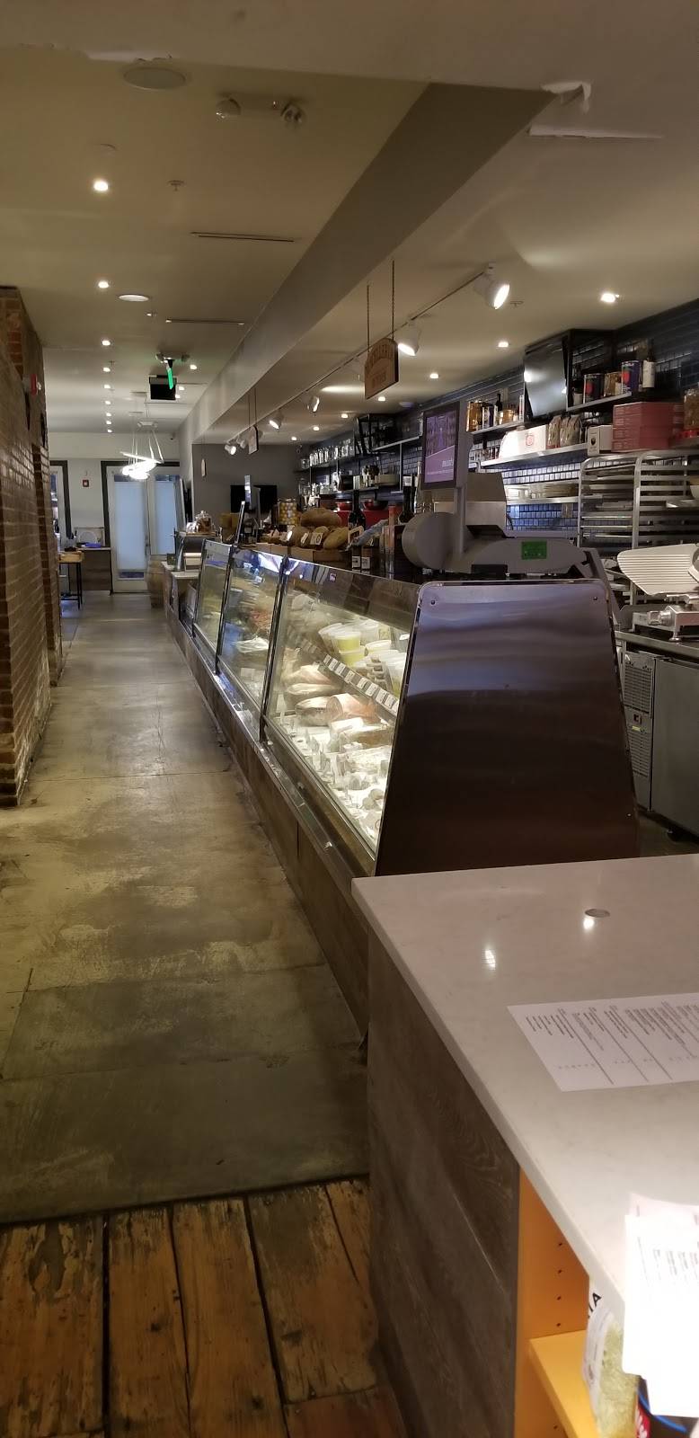 Officina Georgetown | restaurant | 1525 Wisconsin Ave NW, Washington, DC 20024, USA | 2023333904 OR +1 202-333-3904