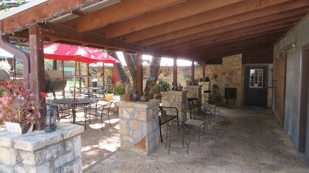Kates Place Restaurant | restaurant | 600 FM2325, Wimberley, TX 78676, USA | 5127223744 OR +1 512-722-3744