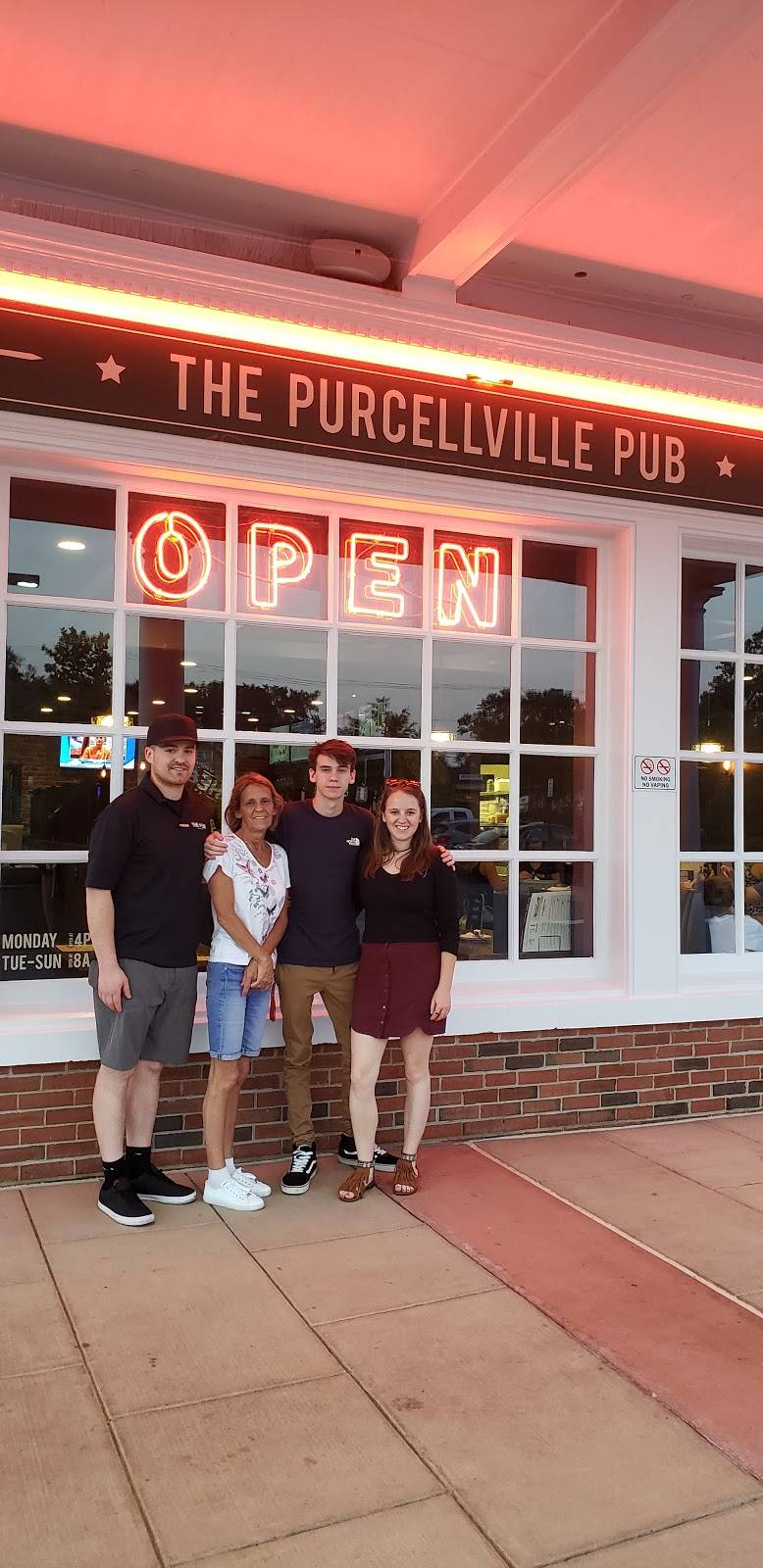 The Purcellville Pub | restaurant | 745 E Main St, Purcellville, VA 20132, USA | 5404413013 OR +1 540-441-3013