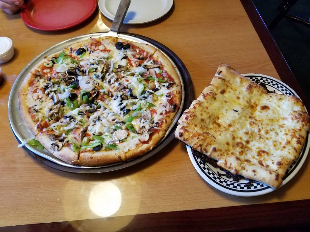 Lovezzolas Pizza & Sub | restaurant | 320 US-80, Pooler, GA 31322, USA | 9127486414 OR +1 912-748-6414