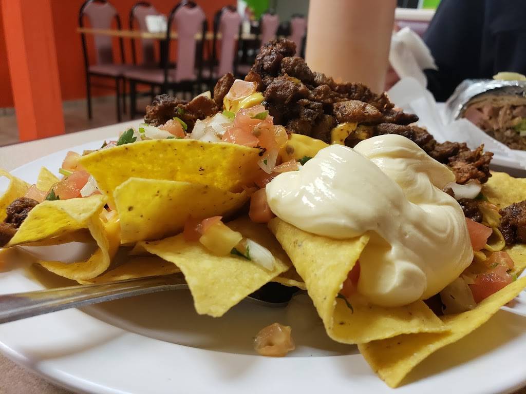 Mi Pueblito Market and Restaurant | restaurant | 120 Central Ave, Long Prairie, MN 56347, USA | 3207321912 OR +1 320-732-1912