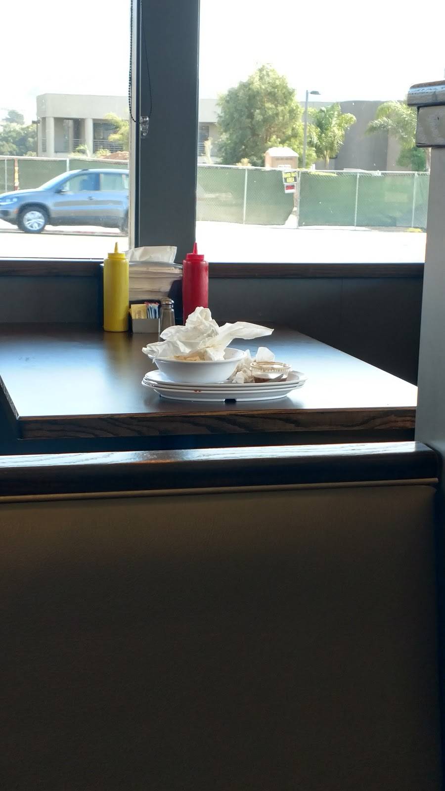 Orcutt Burgers | restaurant | 1099 E Clark Ave, Santa Maria, CA 93455, USA | 8059380064 OR +1 805-938-0064