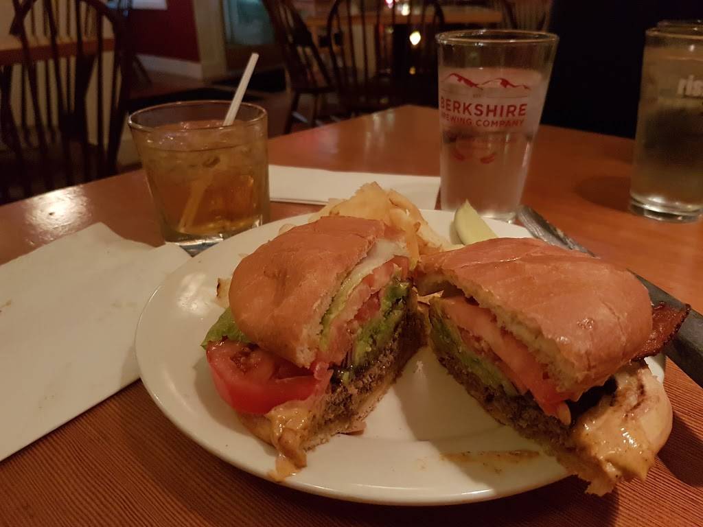 Scarlet Begonias | restaurant | 16 Station Ave, Brunswick, ME 04011, USA | 2077210403 OR +1 207-721-0403