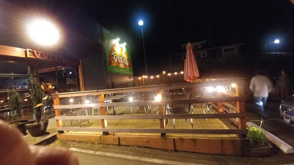 Evviva Woodfired Pizza | restaurant | 2231 Queen Anne Ave N, Seattle, WA 98109, USA | 2069729299 OR +1 206-972-9299