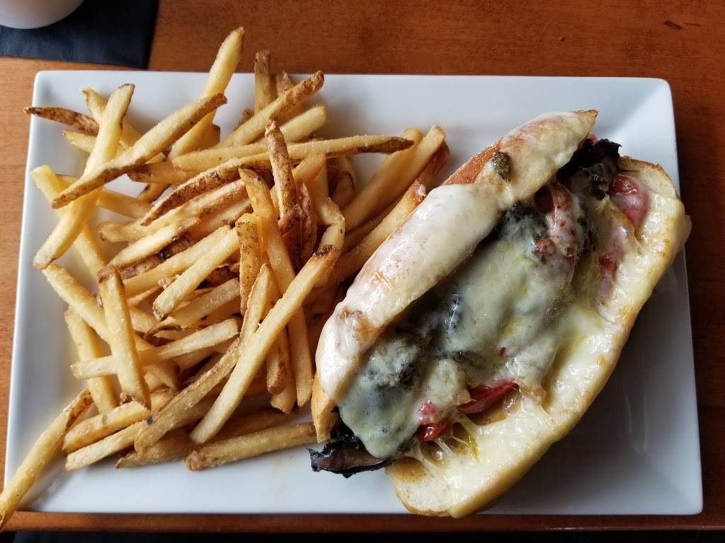 Black Cap Grille | restaurant | 1498 White Mountain Hwy, North Conway, NH 03860, USA | 6033562225 OR +1 603-356-2225