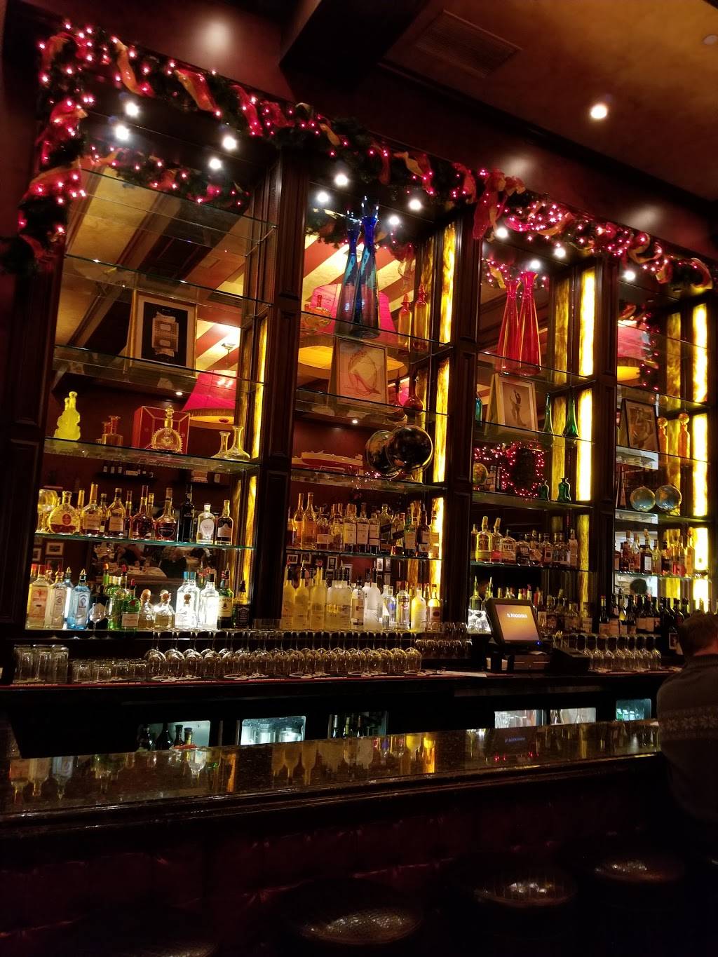 Il Poggiolo Ristorante | restaurant | 8 E 1st St, Hinsdale, IL 60521, USA | 6307349400 OR +1 630-734-9400