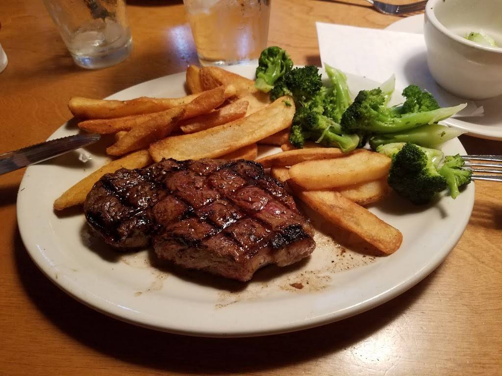 Texas Roadhouse | restaurant | 7475 Peach St, Erie, PA 16509, USA | 8148649494 OR +1 814-864-9494