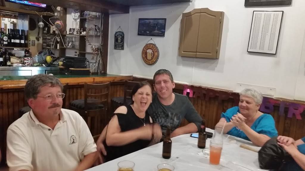 Lunergans Pub & Eatery | restaurant | 1661 Montreal Rd, Gloucester, ON K1J 9B7, Canada | 6137451414 OR +1 613-745-1414