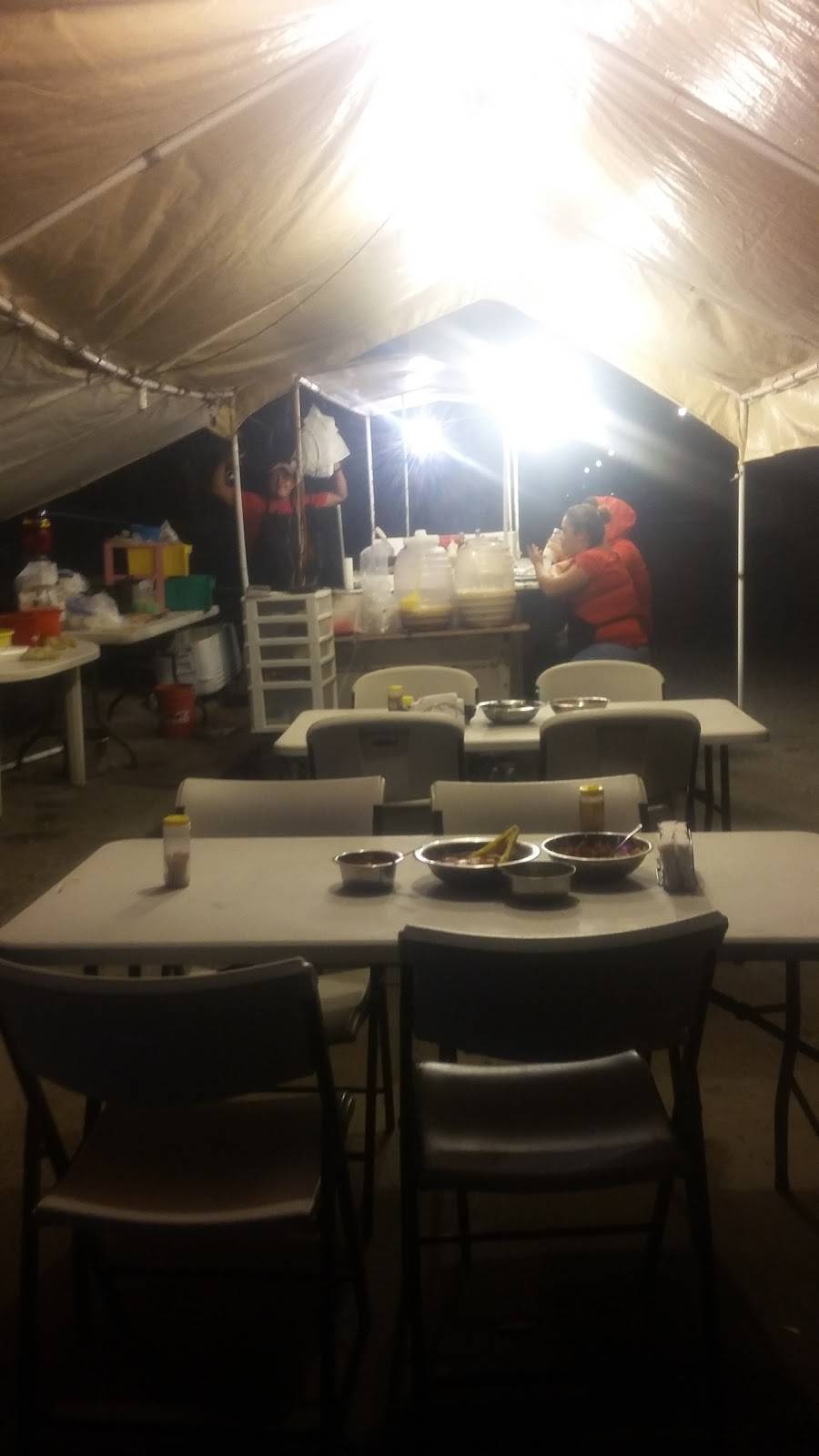 Tacos Culiacan | restaurant | Av Begonias LB, Jardin Dorado, 22200 Tijuana, B.C., Mexico | 016645038870 OR +52 664 503 8870