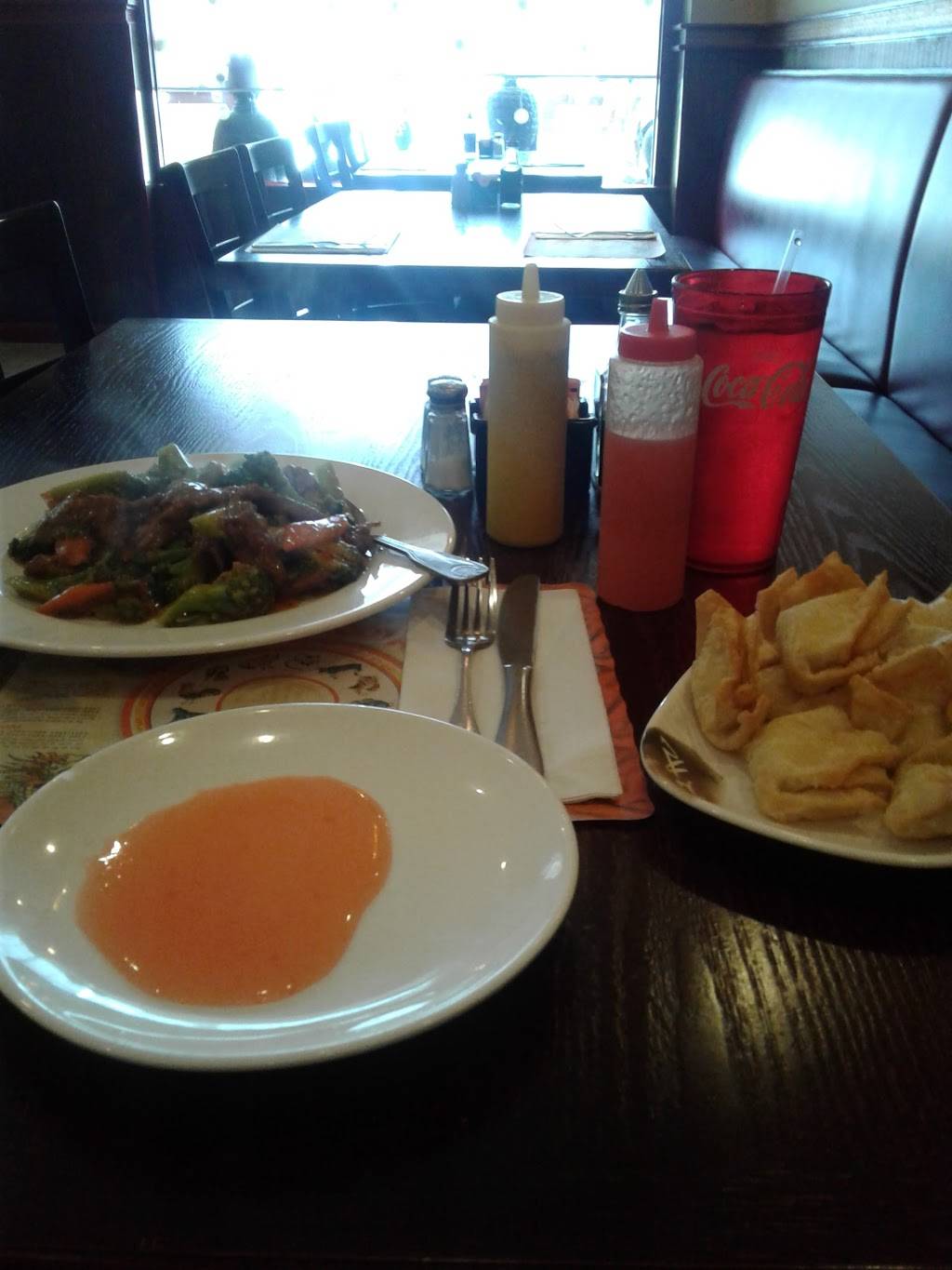 Singapore Chinese Restaurant & Bar | restaurant | 111 Pleasant St, Attleboro, MA 02703, USA | 5082268868 OR +1 508-226-8868