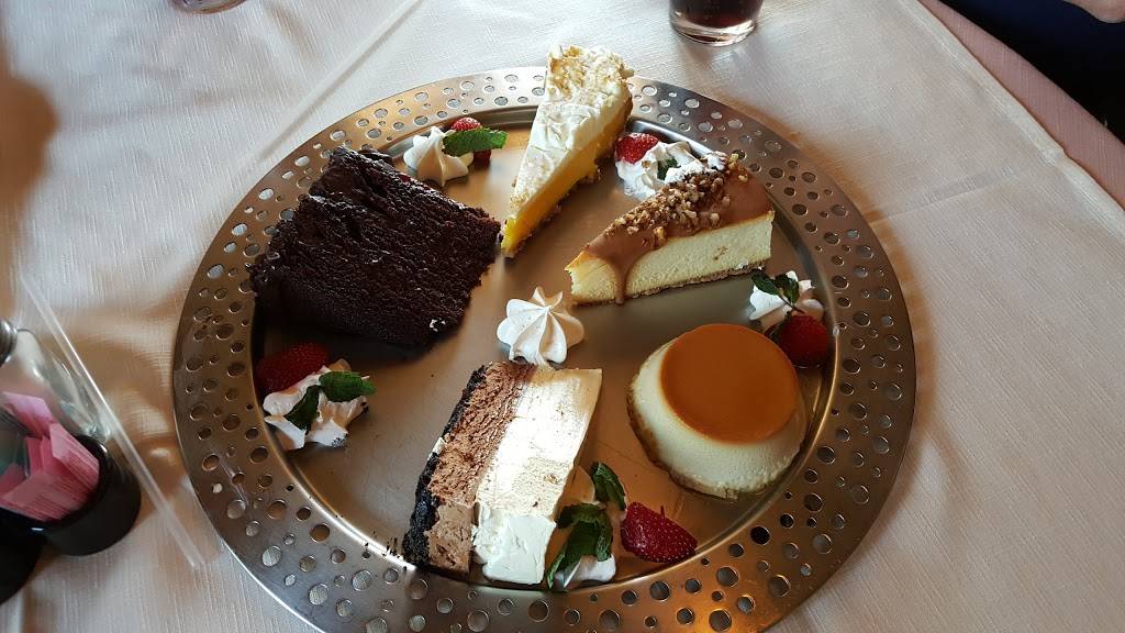 Via Real | restaurant | 4020 N MacArthur Blvd #100, Irving, TX 75038, USA | 9726509001 OR +1 972-650-9001