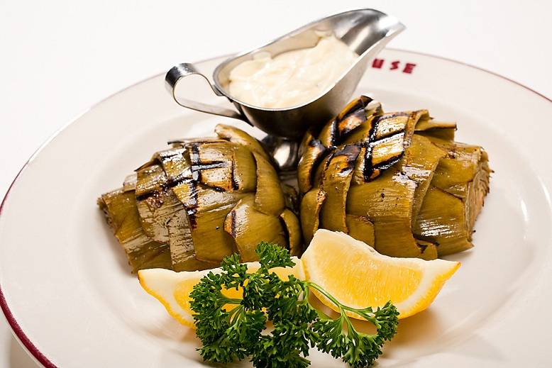 Smoke House Restaurant | restaurant | 4016, 4420 Lakeside Dr, Burbank, CA 91505, USA | 8188453731 OR +1 818-845-3731