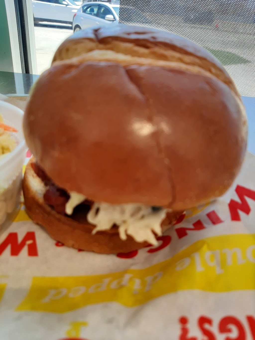 WingStand by Jeffersons—Kansas City | restaurant | 7715 State Line Rd, Kansas City, MO 64114, USA | 8164695262 OR +1 816-469-5262