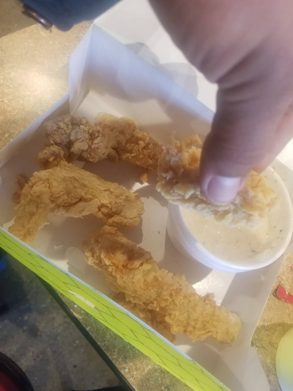 Chicken Express | restaurant | 9430 Mansfield Rd, Shreveport, LA 71118, USA | 3182165540 OR +1 318-216-5540