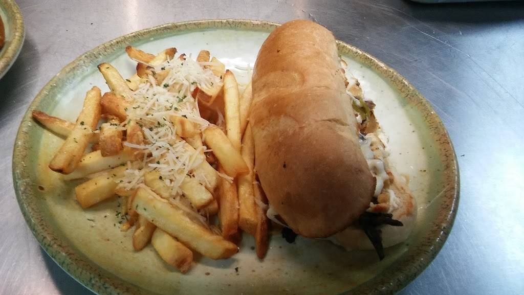 Monument Pizza Pub | restaurant | 60 N Public Square, Angola, IN 46703, USA | 2603194489 OR +1 260-319-4489