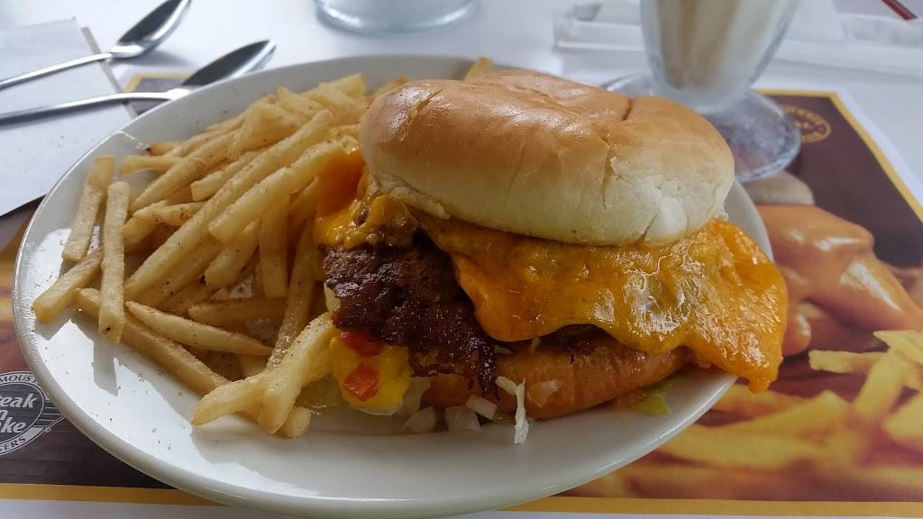 Steak n Shake | restaurant | 2806 Commerce Dr, Coralville, IA 52241, USA | 3198006117 OR +1 319-800-6117
