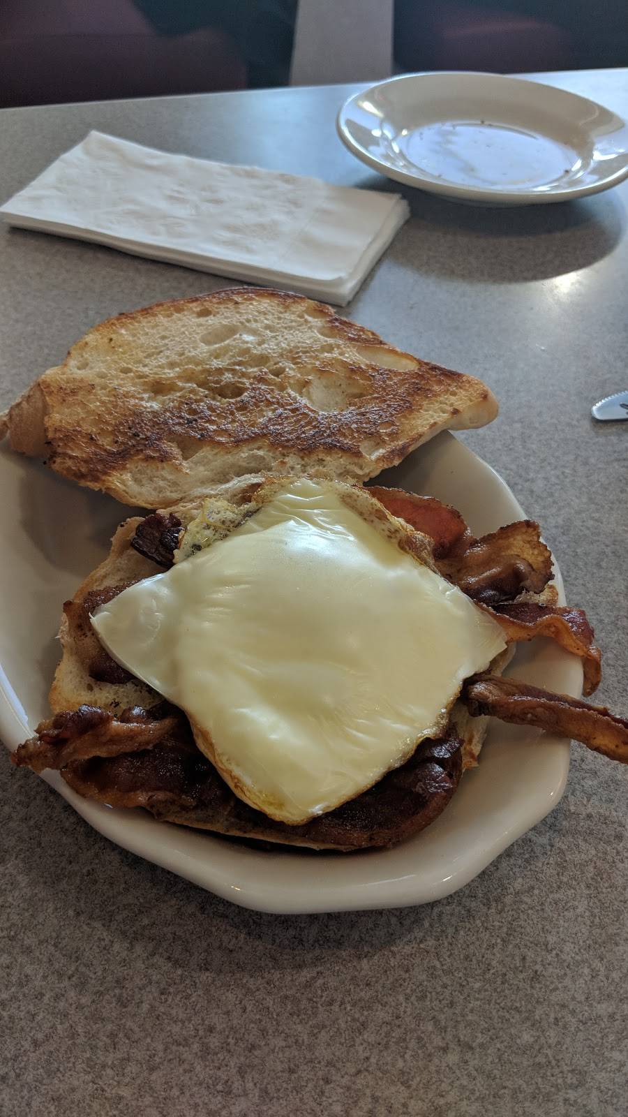 Duchess Diner | restaurant | 1000 Stratford Ave, Stratford, CT 06615, USA | 2033757366 OR +1 203-375-7366